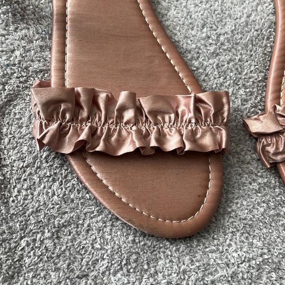 CL by Laundry Women's Brown Ruffle Sandals - Picture 2 of 5